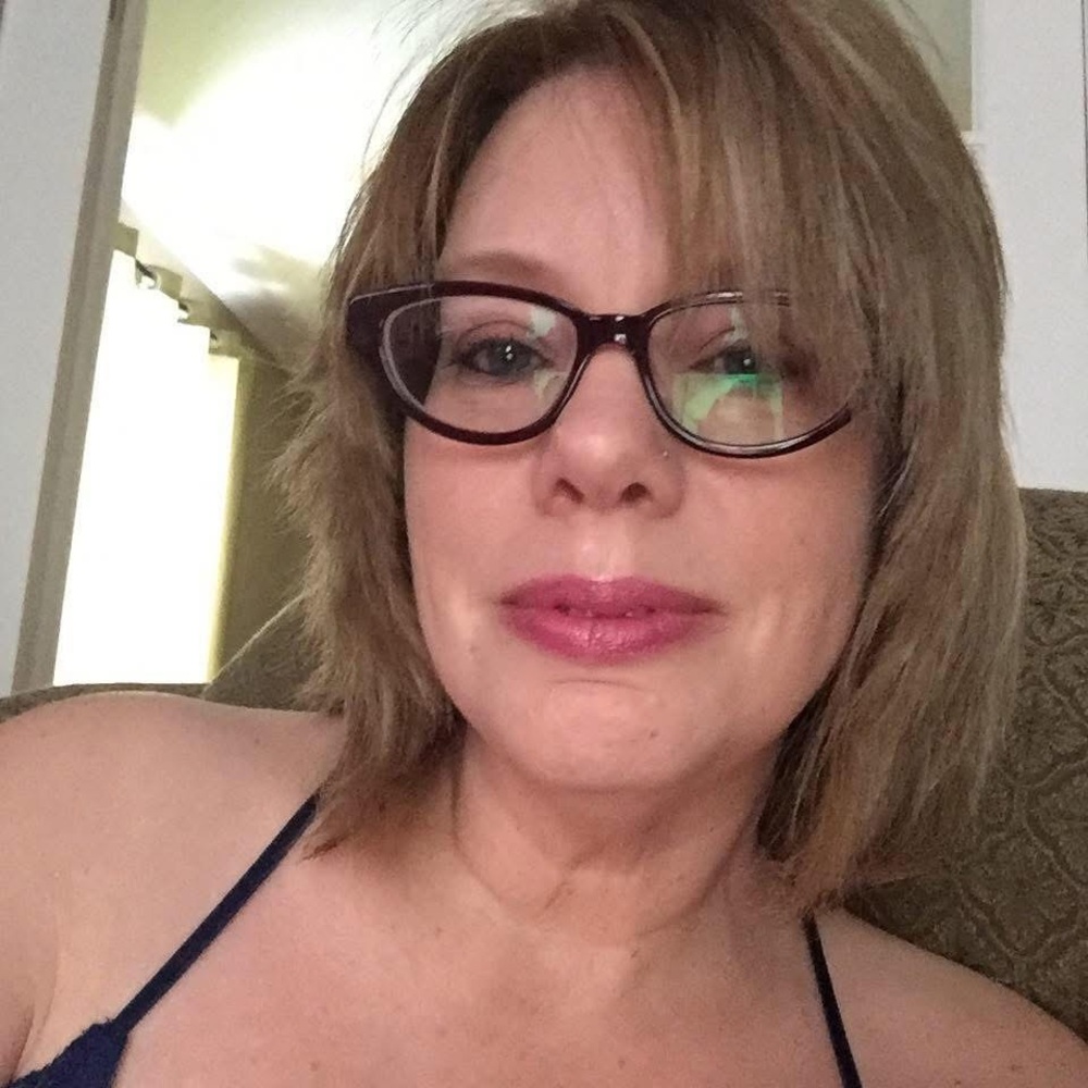 Read About Me and My Closet - Lesa